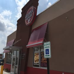 Huddle House - The front of the  restaurant.