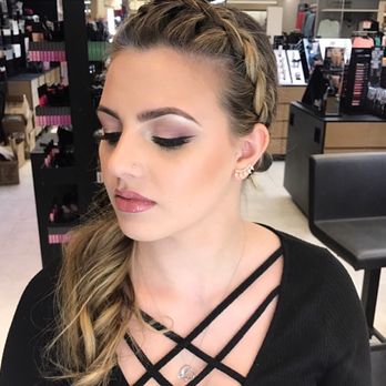 Dreia Cosmeticss - Makeup Artists Near Me Dreia Cosmeticss - Makeup Artists Near Me