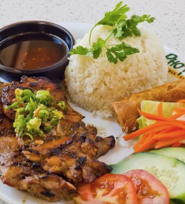 Pho Hoa + Jazen Tea (Lafayette) by null