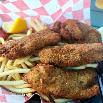 Southernmost Sandy’s Cafe - Fish and chips - Food Trucks Near Me - Key West, Florida Southernmost Sandy’s Cafe - Fish and chips - Food Trucks Near Me - Key West, Florida