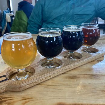Cabin Creek Brewing - Beer flight - Breweries Near Me - Georgetown, Colorado Cabin Creek Brewing - Beer flight - Breweries Near Me - Georgetown, Colorado
