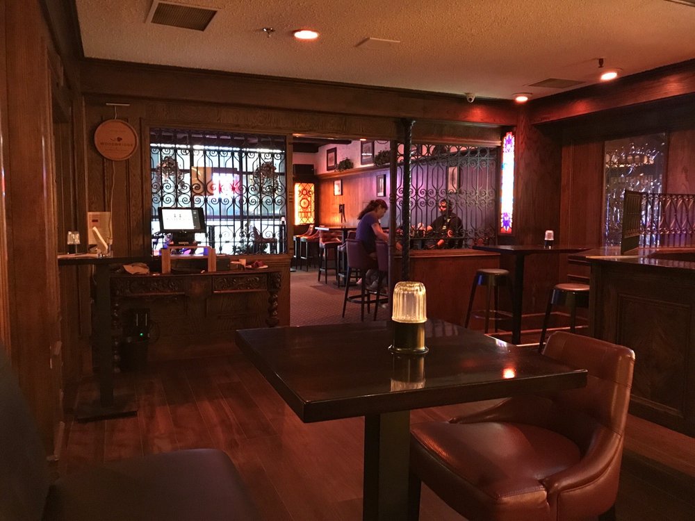 BAILEY’S - Updated August 2025 - 12 Photos & 22 Reviews - 185 Lombard ...