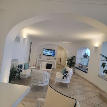 Hotel Montemare - Lobby area - Hotels Near Me - Positano, SA Hotel Montemare - Lobby area - Hotels Near Me - Positano, SA