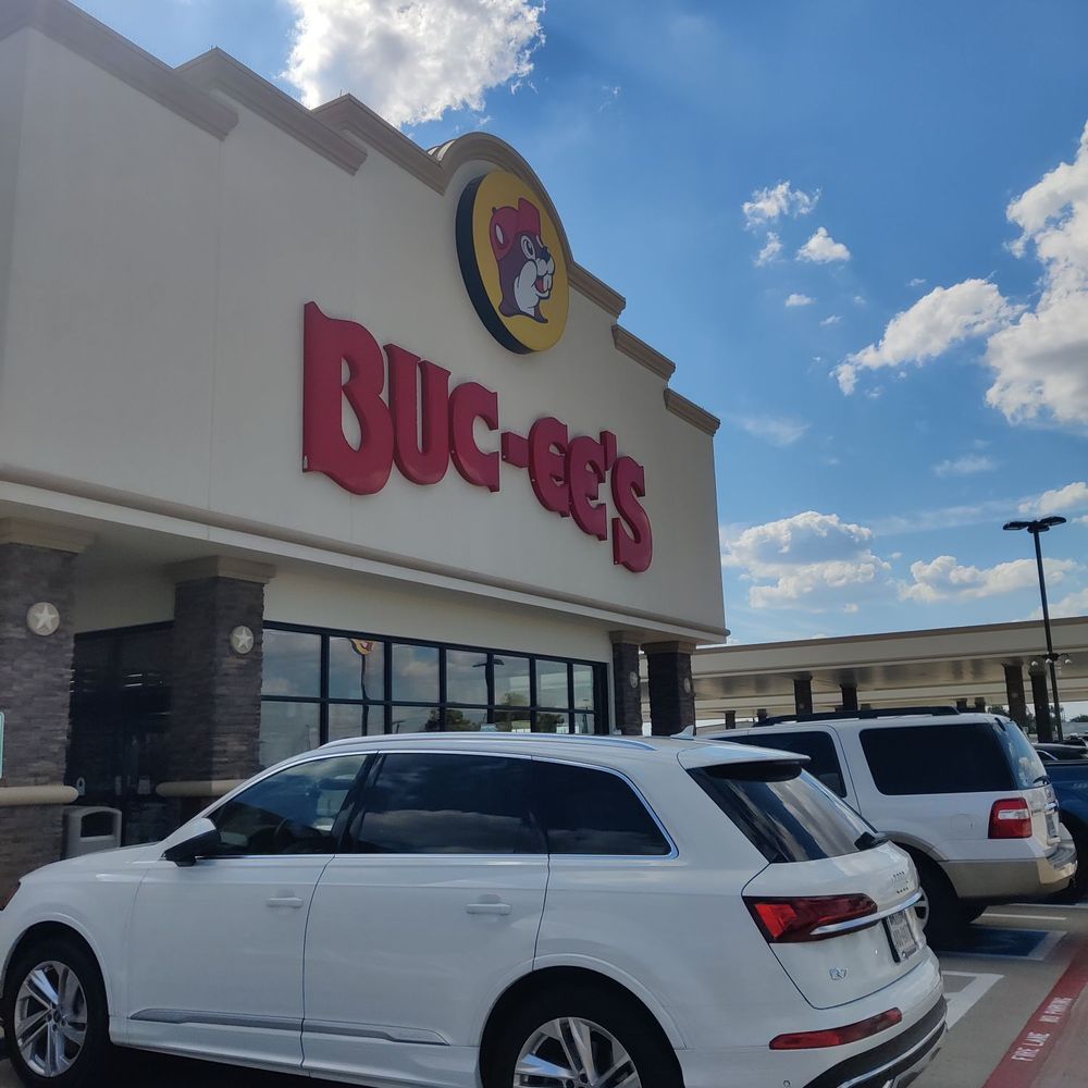 Buc-ee's - Store - Gas Stations Near Me - Temple, Texas