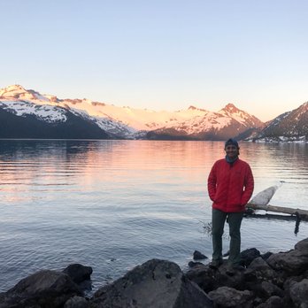 Garibaldi Provincial Park - Sunset near Garibaldi Lake - Hiking Near Me Garibaldi Provincial Park - Sunset near Garibaldi Lake - Hiking Near Me