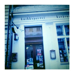 Globe Bookstore & Café