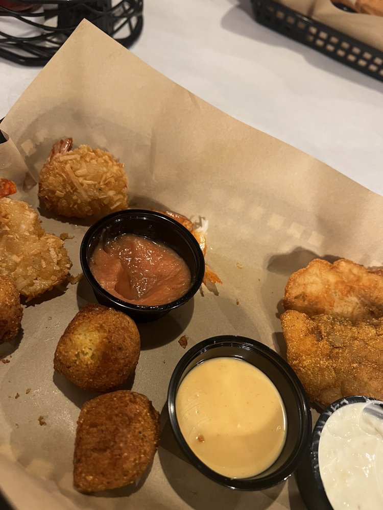 PIER 8 SEAFOOD BAR & GRILL Updated June 2024 20 Photos & 19 Reviews