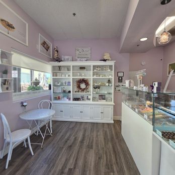 D'liteful Chocolat - The beautiful inside - Chocolatiers & Shops Near Me - San Marcos, California