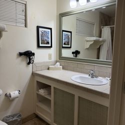 Oregon Garden Resort - Bathroom