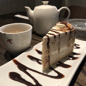 BORI - Spring Branch - Hummingbird cake - Korean Near Me - Houston, Texas BORI - Spring Branch - Hummingbird cake - Korean Near Me - Houston, Texas