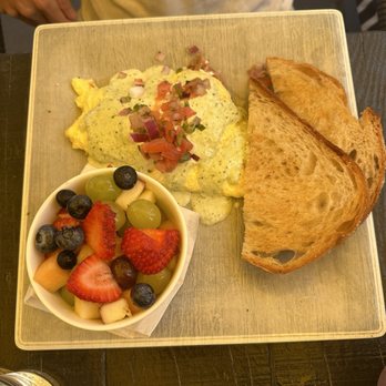 Rafael's Kitchen - Carnitas omelette - Breakfast & Brunch Near Me - Santa Ana, California Rafael's Kitchen - Carnitas omelette - Breakfast & Brunch Near Me - Santa Ana, California