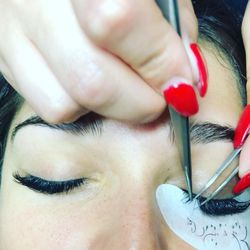 Lash Therapy - Franchesca doing a full set