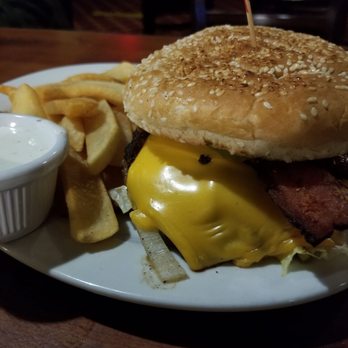 Victoria Pub & Grill - Pub burger, 'shrooms, bacon, cheese and BBQ sauce. Really good burger. - Pubs Near Me - Ventura, California