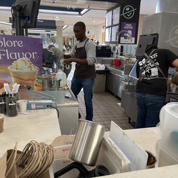 The Coffee Bean & Tea Leaf - Unfriendly and disrespectful employees - Coffee & Tea Near Me - Arcadia, California