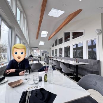 Dakota’s On The Cove - Indoor seating by the water - Cocktail Bars Near Me - Bronx, New York