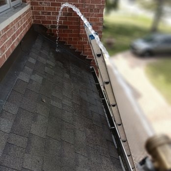 Clean Master Service - it is recommended to put a lot of water to remove the mud and sand that remains in the gutters - Gutter Services Near Me Clean Master Service - it is recommended to put a lot of water to remove the mud and sand that remains in the gutters - Gutter Services Near Me
