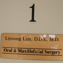 Lim Liyoong, DDS - Santa Clara Oral Surgery and Dental Implants