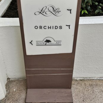 Orchids - Follow the signs at the Halekulani Hotel - Breakfast & Brunch Near Me - Honolulu, Hawaii