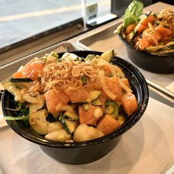 The Low-Key Poke Joint - Large Bowl: Salmon, Scallop, Avocado