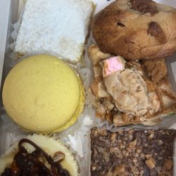 Sweet Chatchaya - Cookies, bars, cheesecake