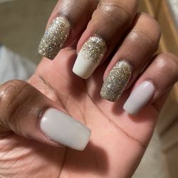 Mai Nails Lounge - Powder dip by Cam