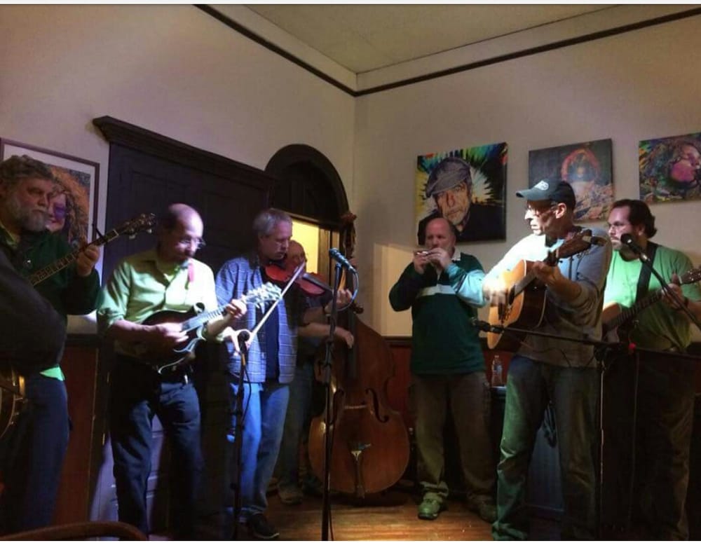 Spring Gate In the Village - vineyard in Harrisburg, PA