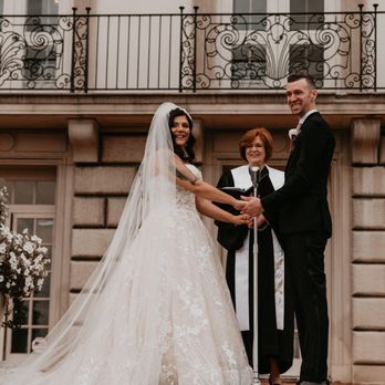 La Donna Weddings - Officiants Near Me La Donna Weddings - Officiants Near Me