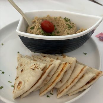 Red Onion Organic - Hummus (garlic) - Mediterranean Near Me - Destin, Florida Red Onion Organic - Hummus (garlic) - Mediterranean Near Me - Destin, Florida