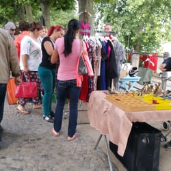 Flohmarkt Schaumainkai - Flohmarktstand