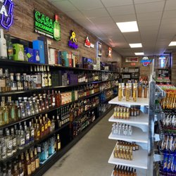 Dirty Boot Liquor Beer & Wine - Liquor selection