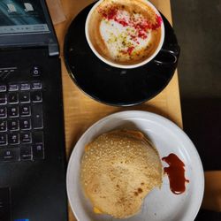 Jet Black Coffee - Pistachio Raspberry Latte & Vegan Breakfast Sandwich, all delicious [that sourdough bread is amazing]