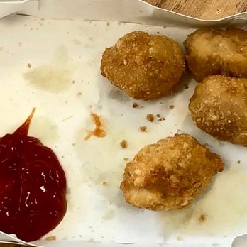 Columbus City School - How do you screw up chicken nuggets even worse than this?  By dipping them in ketchup. - Elementary Schools Near Me - Columbus, Ohio