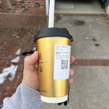 Molly Tea - Jasmine Milk Tea with White Boba - Bubble Tea Near Me - Brooklyn, New York
