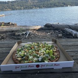 Lakeside Bar & Grill at Gateway Marina - Chicken ceaser pizza