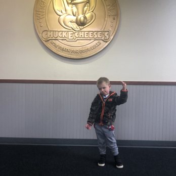 Chuck E. Cheese - Pizza Near Me - Warwick, Rhode Island