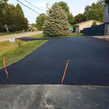 Sandman Paving and Seal Coating - Masonry/Concrete Near Me - Gilberts, Illinois