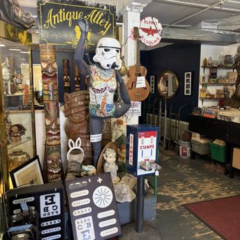 Stillwater Antiques - Antiques Near Me - Greenville, Rhode Island