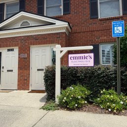 Exterior photo of Emmie's Electrolysis - Savannah, Georgia Exterior photo of Emmie's Electrolysis - Savannah, Georgia