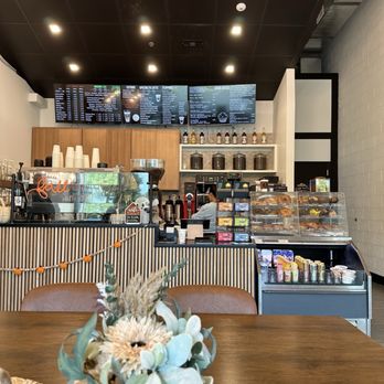 Old Town Coffee - Interior - Coffee & Tea Near Me - Herndon, Virginia