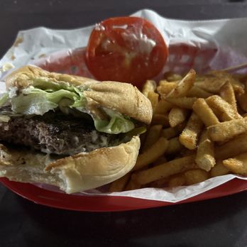 Kahootz Draft House - Hamburger and fries - American Near Me - Okeechobee, Florida