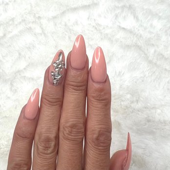 2Q Nail Bar - Nail Salons Near Me - Woodbridge, Virginia