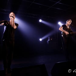 Le Salon - Concert de Heymoonshaker en novembre 2015. Duo Beat box et guitare/voix