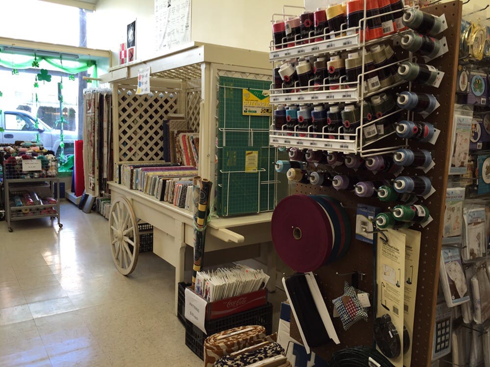 TAY’S CLOTH PEDDLER Updated August 2024 121 E Pike St, Cynthiana, Kentucky Fabric Stores