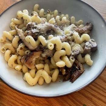 Fitz On 4th - Mushroom pasta - Vegan Near Me - Philadelphia, Pennsylvania