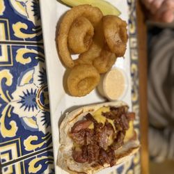 Dunderbak's Market Cafe - Knockwurst