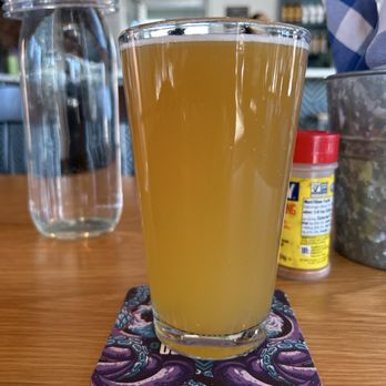 4 Hands Peacemaker - Voltron's volume 7 - Breweries Near Me - Kirkwood, Missouri