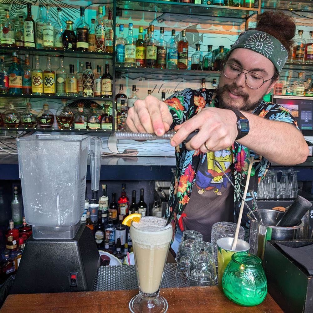 Seven Grand - Oscar with the fresh nutmeg - Whiskey Bars Near Me - Austin, Texas Seven Grand - Oscar with the fresh nutmeg - Whiskey Bars Near Me - Austin, Texas