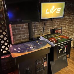 Shooters Lounge