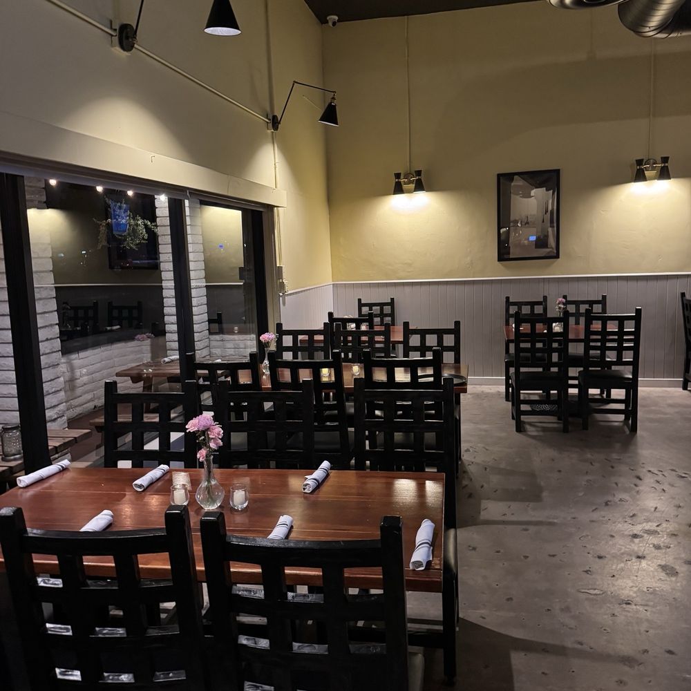 Lemon Grove Bistro - Inside roomy, clean. - American Near Me - Lemon Grove, California Lemon Grove Bistro - Inside roomy, clean. - American Near Me - Lemon Grove, California