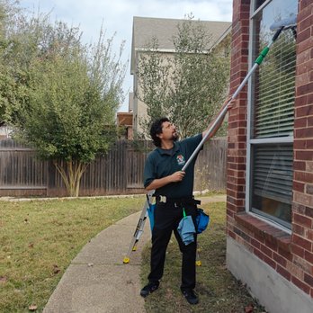 Lucky Fox Windows - Window Washing Near Me - Round Rock, Texas Lucky Fox Windows - Window Washing Near Me - Round Rock, Texas